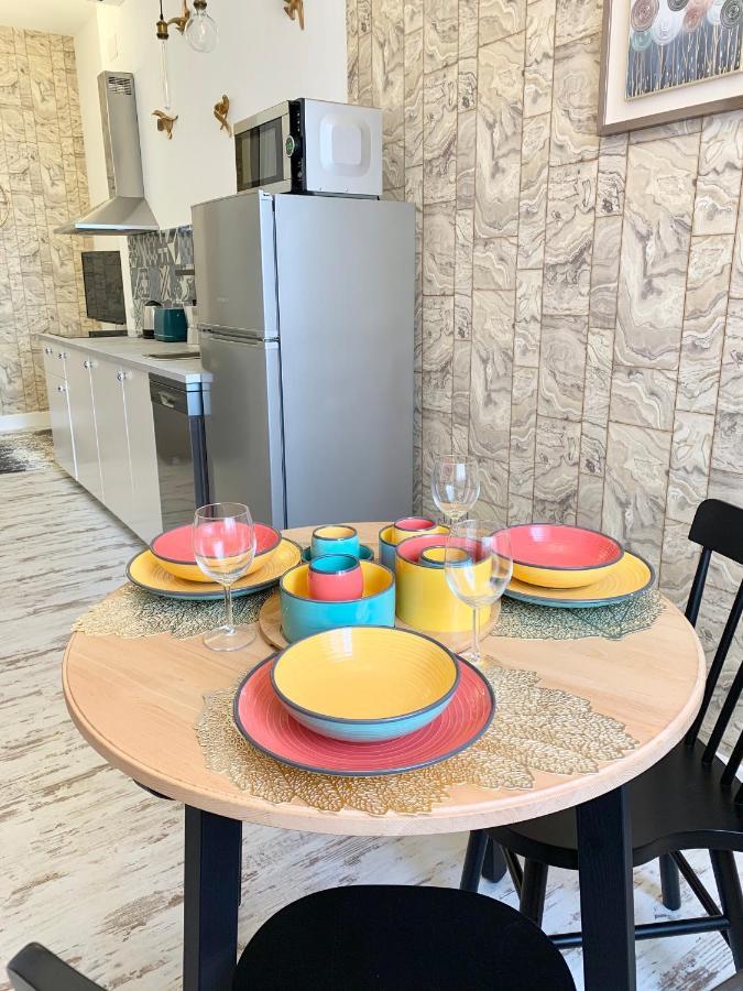 Saint Ferdinand Apartment อาลิกันเต ภายนอก รูปภาพ