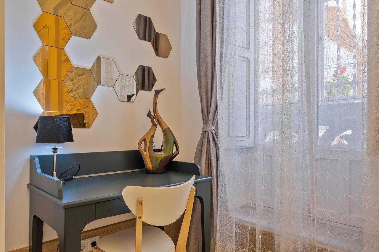 Saint Ferdinand Apartment อาลิกันเต ภายนอก รูปภาพ