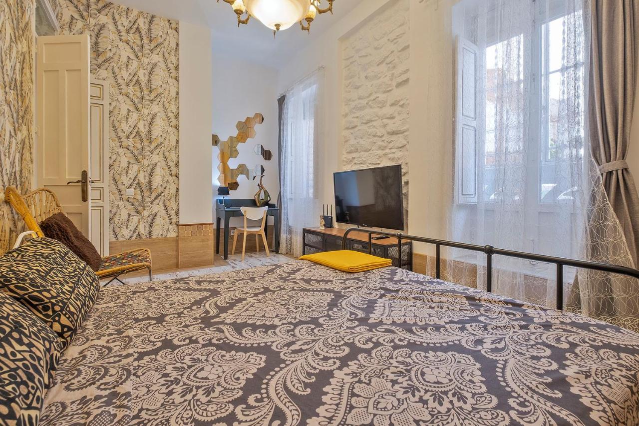 Saint Ferdinand Apartment อาลิกันเต ภายนอก รูปภาพ