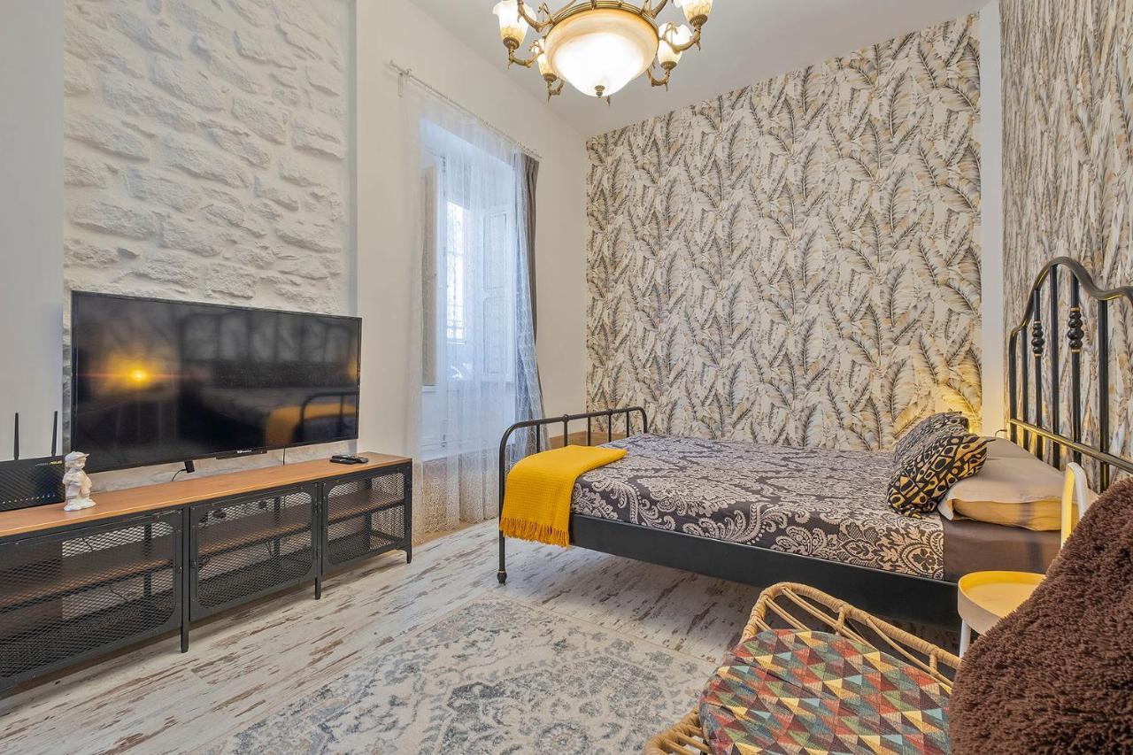Saint Ferdinand Apartment อาลิกันเต ภายนอก รูปภาพ